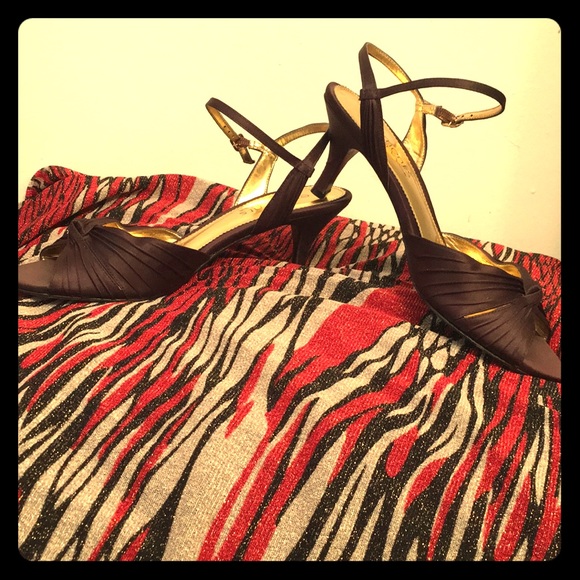 Elements by Nina Brown Sandals - Picture 2 of 7